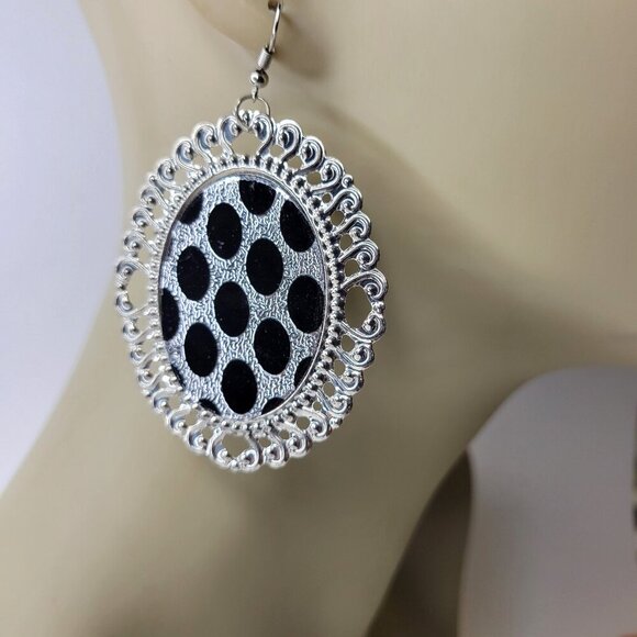 Silve and Black Oval Earrings Gold Filigree Oval Earrings Large Glitter Earrings - Picture 2 of 5